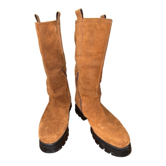 Brown Heeled Boots with Chunky Sole and Knee-High Design - Picture 2 of 6